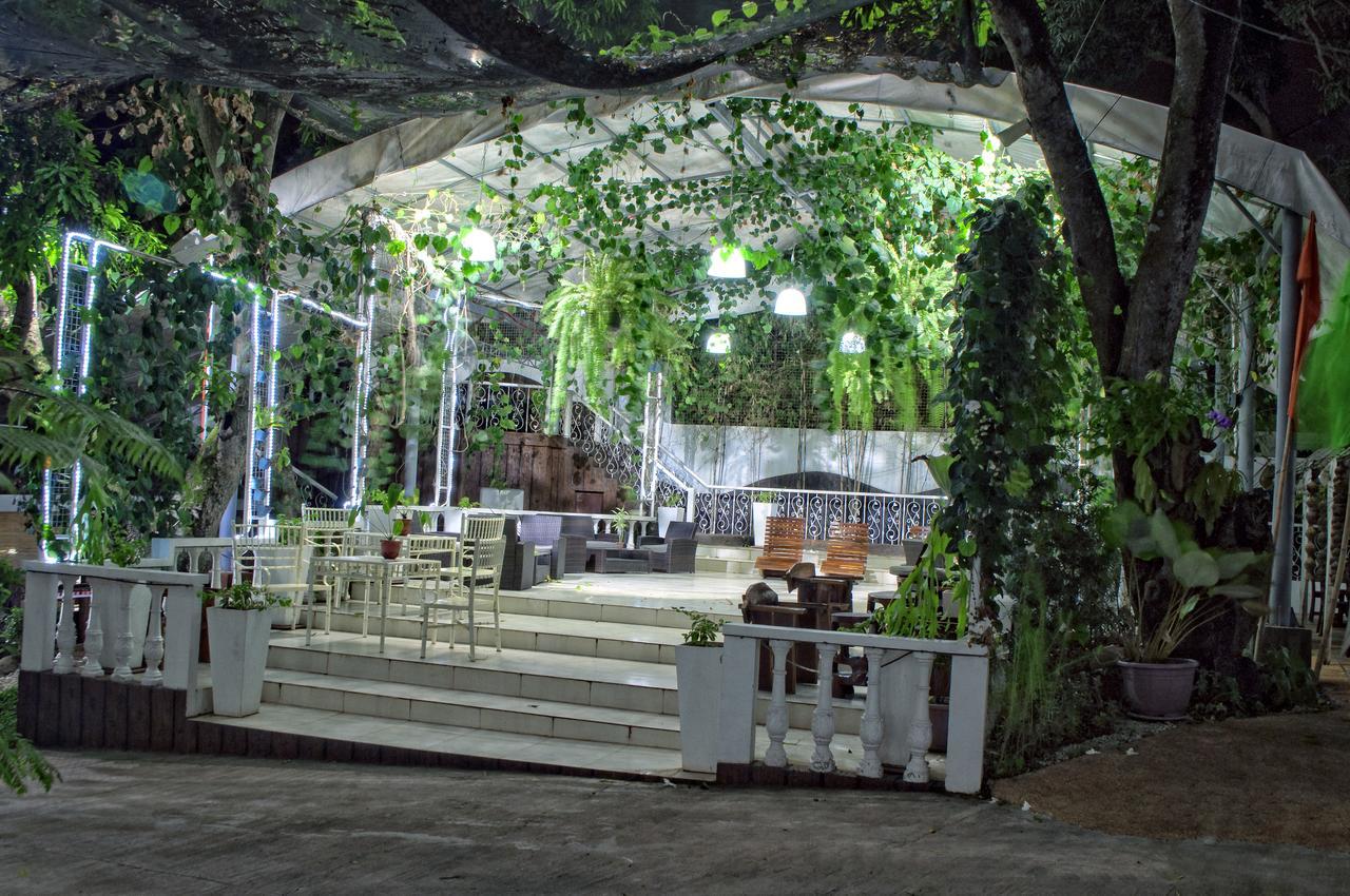 Luljetta'S Place Garden Suites Antipolo Eksteriør billede
